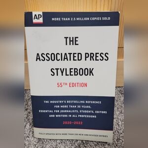 The Associated Press Stylebook Paperback